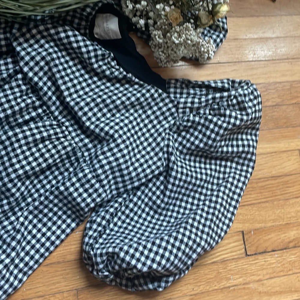 Adorable Soft Gingham Double Lined Francesca’s Dr… - image 3